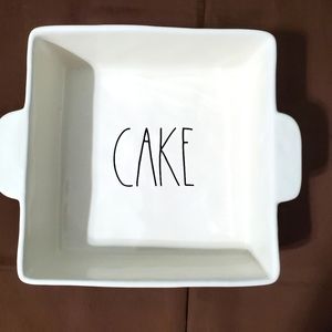 Rae Dunn Cake Pan